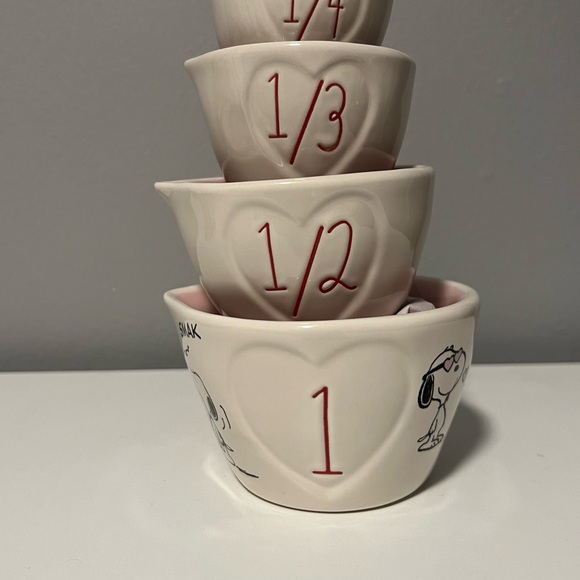 ‼️SOLD‼️Peanuts X Rae Dunn Measuring Cups - Picture 3 of 9